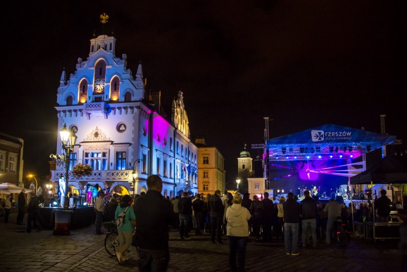 Ratusz na rynku. Źródło - Archiwum Urzędu Miasta Rzeszowa - fot. Tadeusz Poźniak.