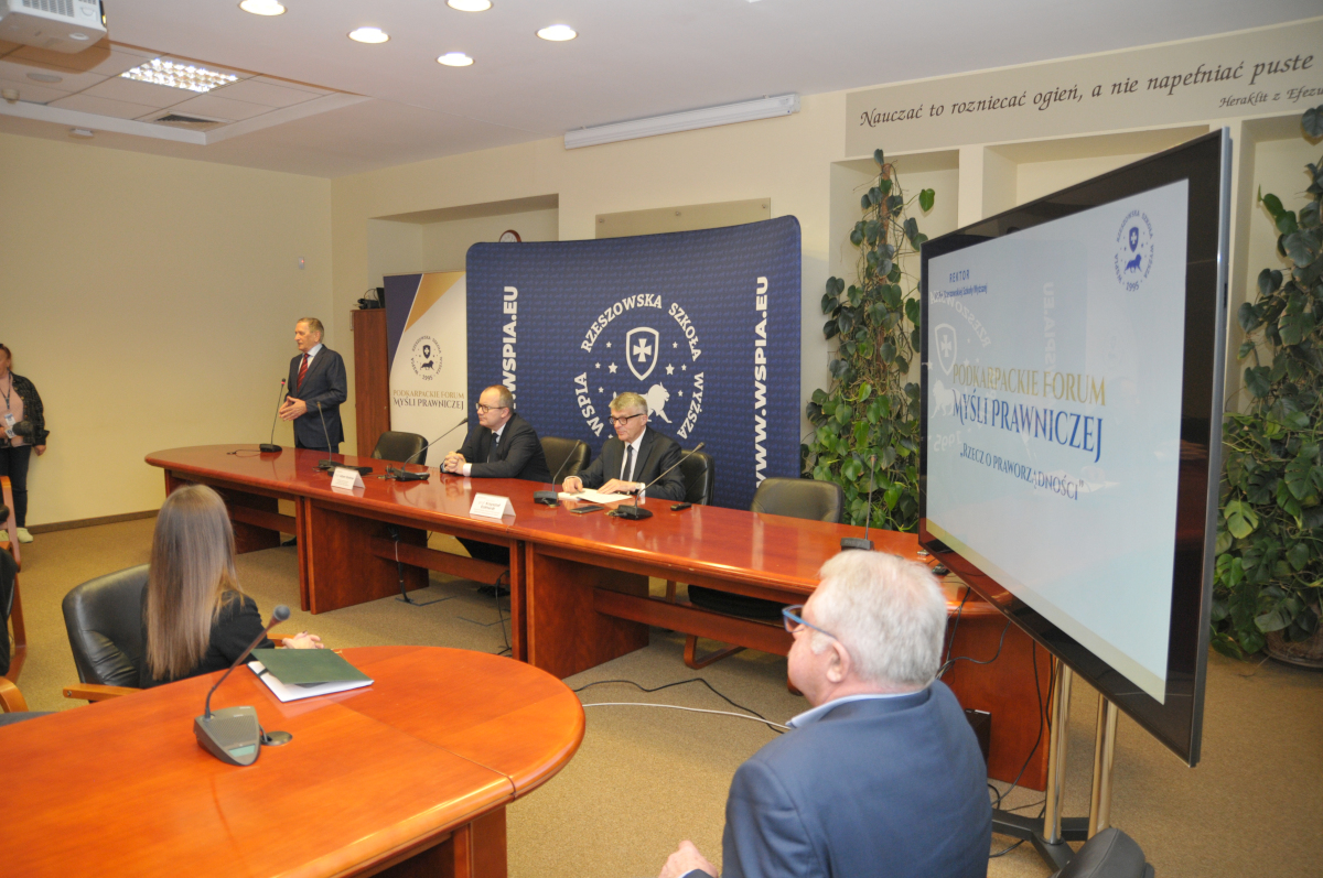 W WSPiA dyskutowano o praworządności i kondycji polskiego wymiaru sprawiedliwości