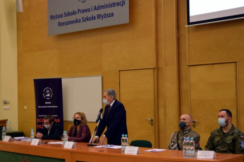 Przyszłości organizacji proobronnych w Polsce tematem dyskusji zorganizowanej w WSPiA